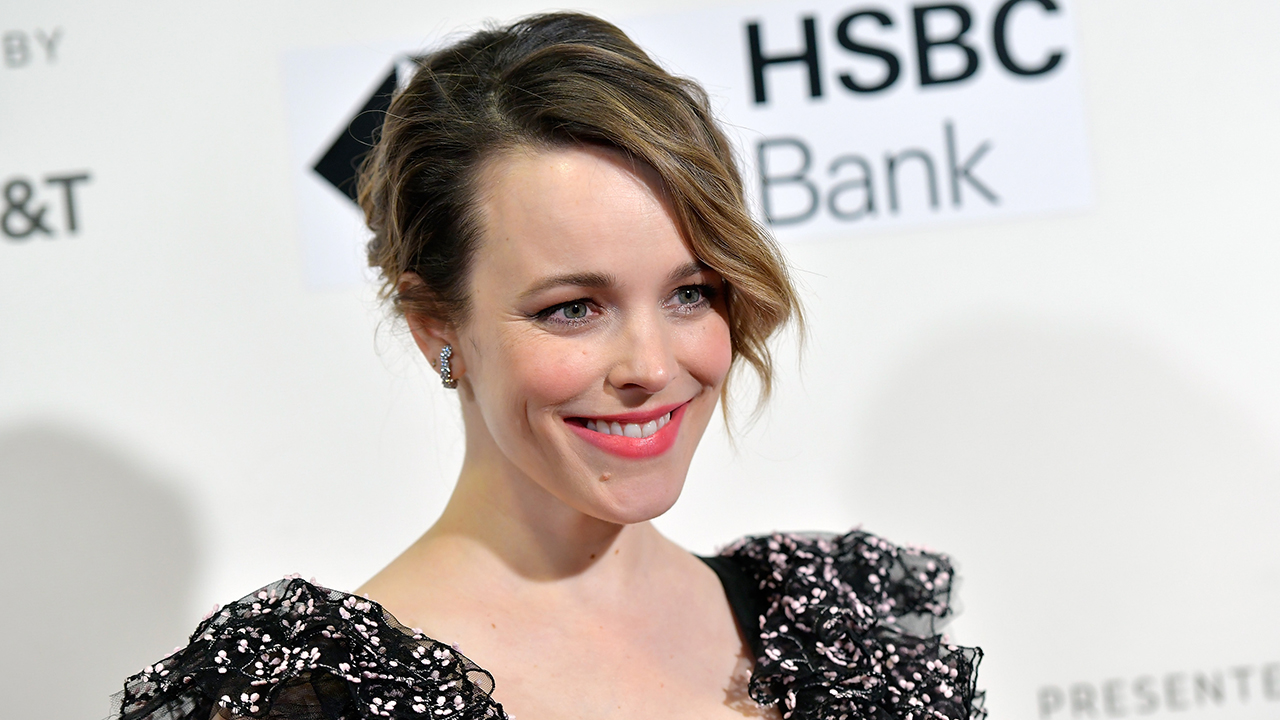 pregnant celebs 2020: Rachel McAdams poses on a red carpet